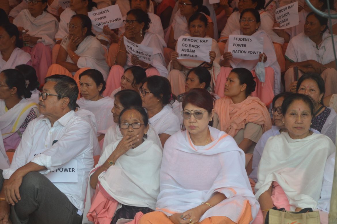 No entry: Public Outcry Forces Minister Khemchand’s Wife to Exit Singjamei Sit-in-Protest
