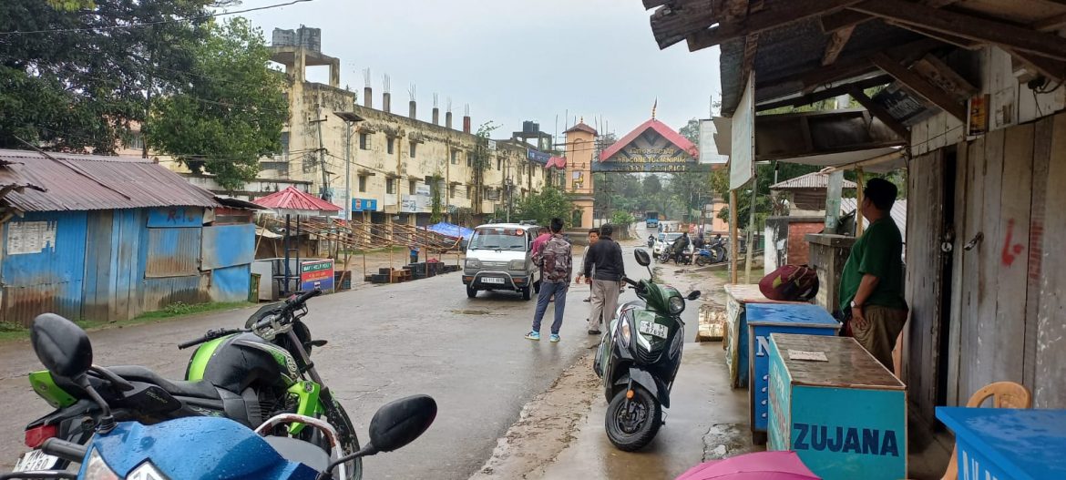 24 hrs Total Shut Down disrupts normalcy in Jiribam
