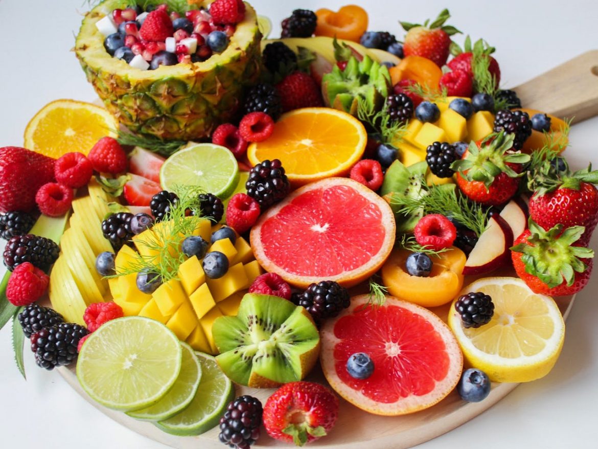 How to Get Healthy Glowing Skin with Fruits